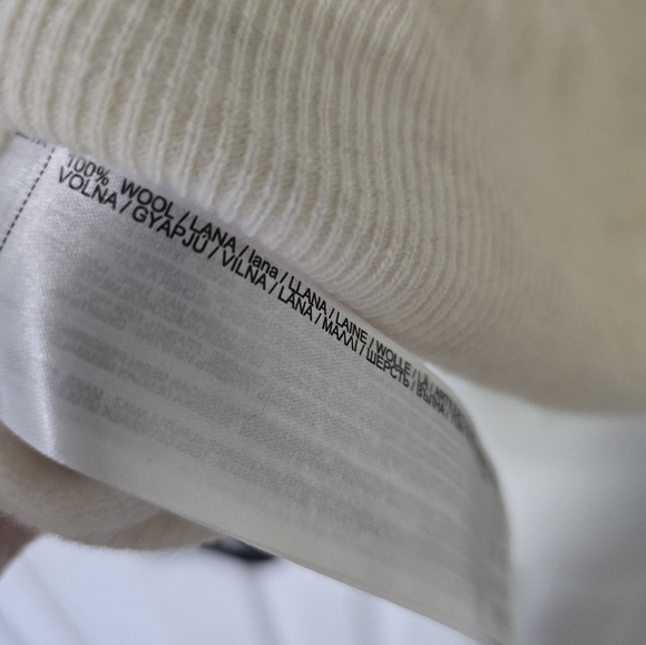 Mango Cream Turtleneck Sweater Soft Knit 100% Wool - Picture 9 of 9